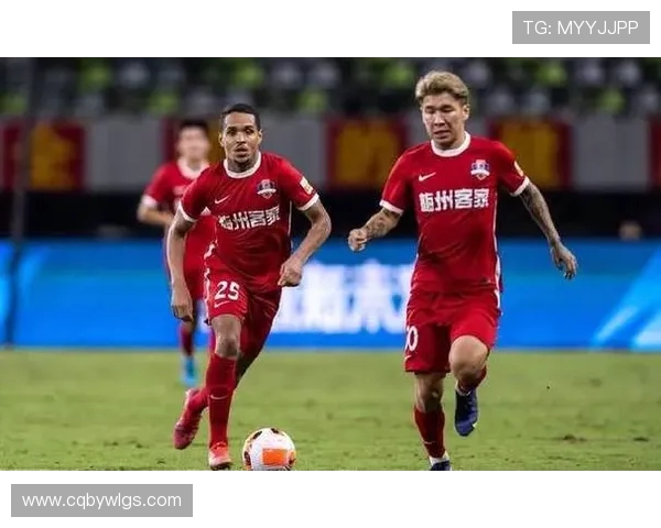 上海足球队强势领跑精英赛积分榜以92分稳居第一