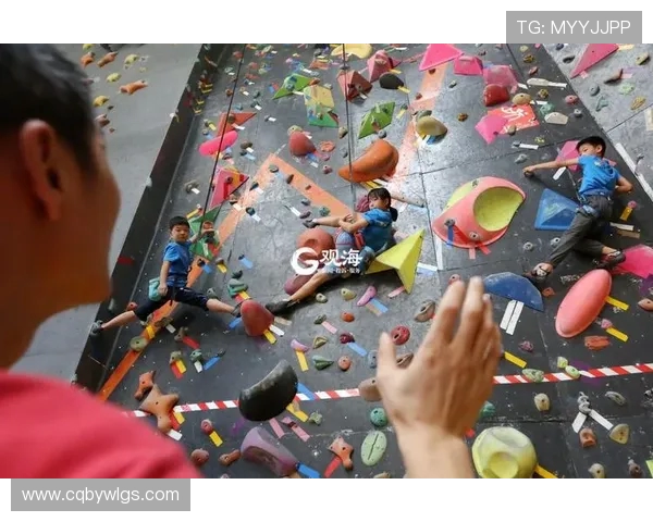 成都攀岩队以84分领跑极限运动联赛积分榜展现强劲实力