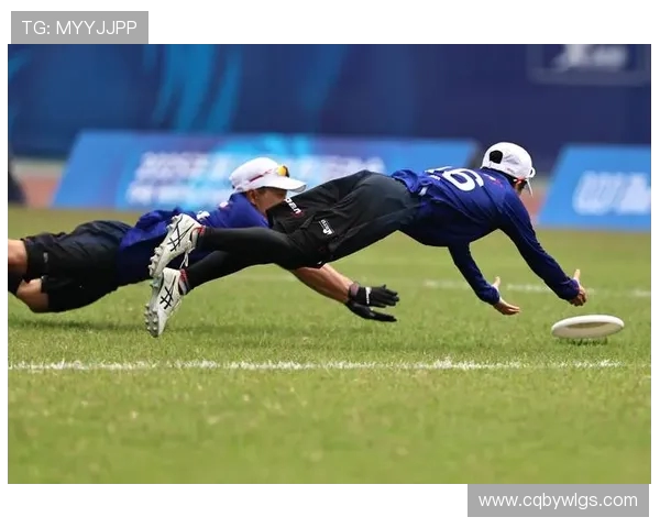 赛后分析：上海飞盘队与成都飞盘队的团队协作表现与战术探讨