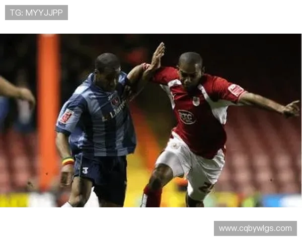 朴次茅斯与米尔顿的激烈对决展现英足坛新风貌