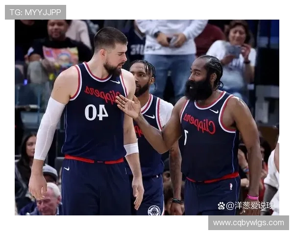 火箭队与快船队激战在即10月27日精彩对决值得期待 火箭队与快船队激战在即10月27日精彩对决值得期待