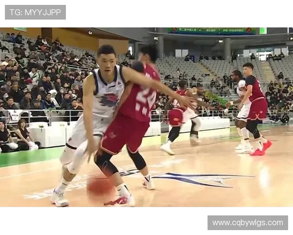 陈林坚：从青年才俊到篮球场上的传奇之路与奋斗精神