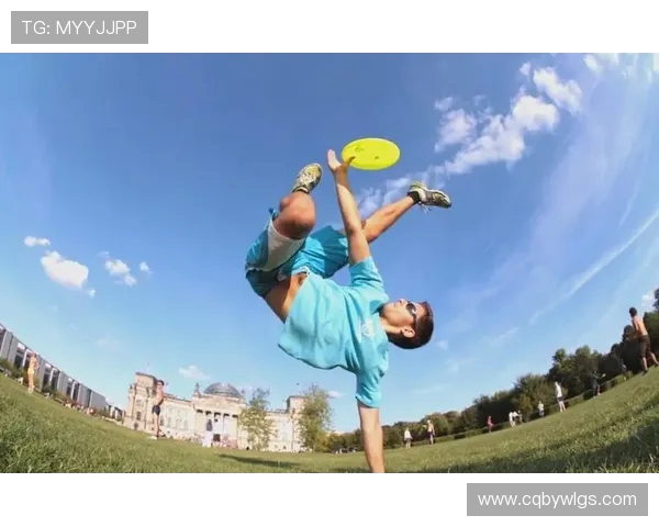 飞盘热潮引发讨论上海飞盘队节奏之争引人关注